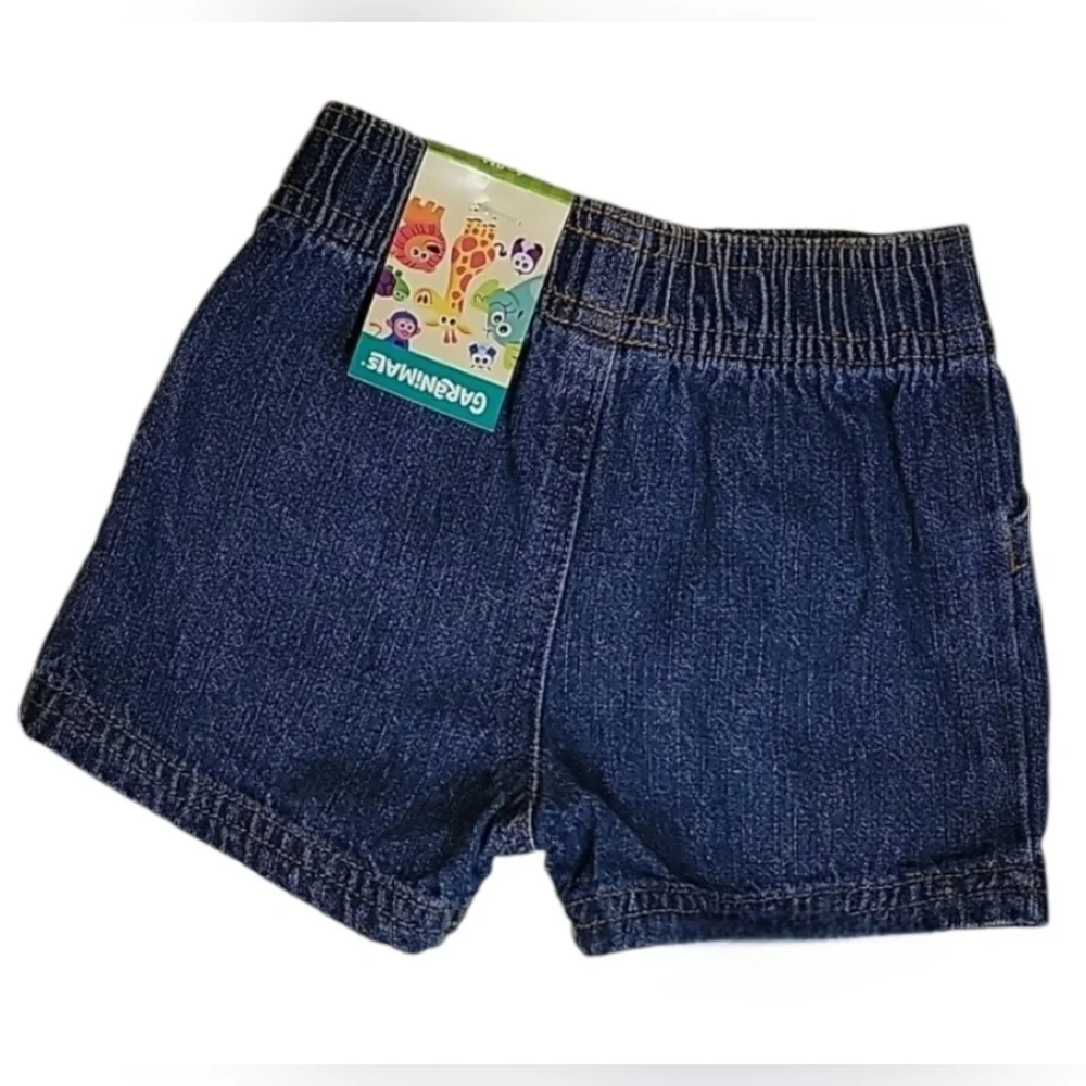 NWT 3-Piece Outfit Bundle: 1989 Place Denim Jeans & Shorts with Graphic Tee